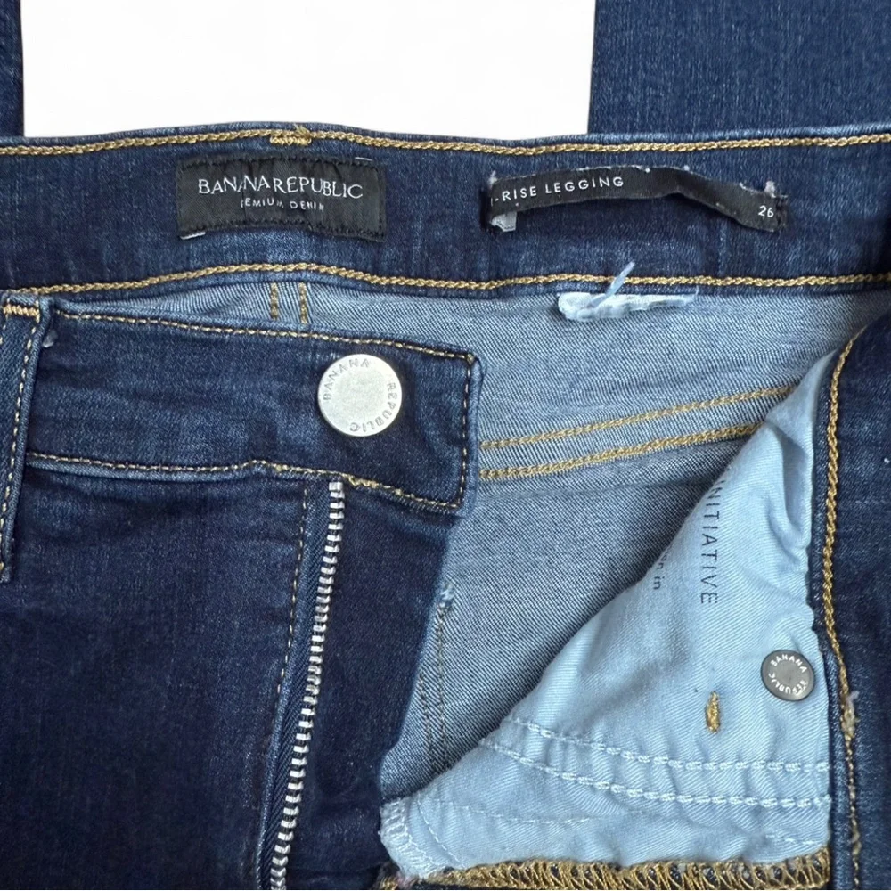 **SOLD** Banana Republic High-Rise Denim Leggings, size 26 - Picture 4 of 6